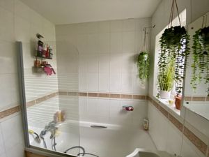 Bathroom/WC- click for photo gallery